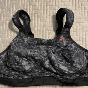 Brooks sports bra